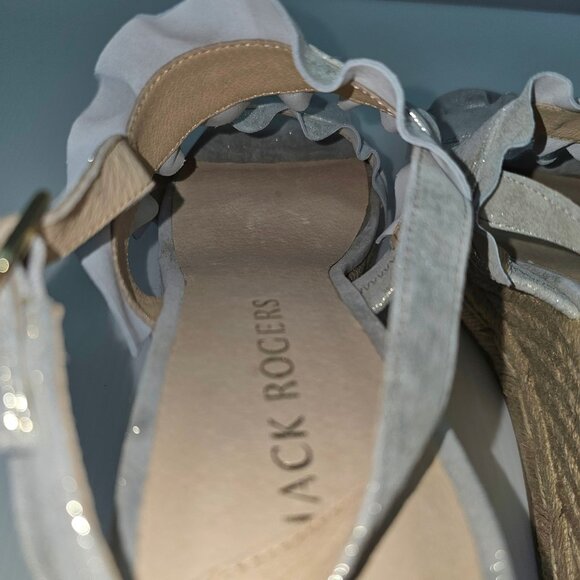 Jack Rogers Rosie Ruffle Sandal Womens 11 Metallic Platinum Wedge Espadrille - Picture 9 of 13